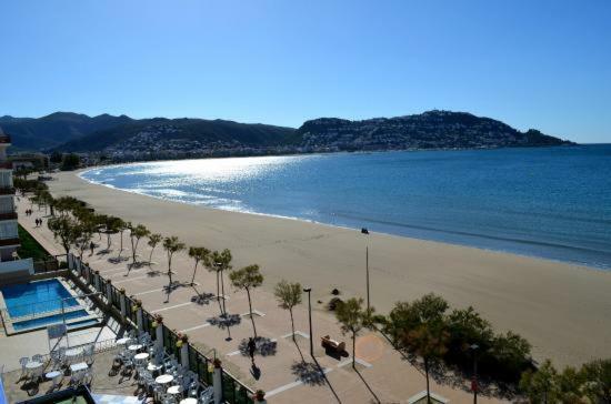 Apartment Holidays Penthouse Vues Panoramiques Sur Le Port Naval,un Sejour Elegant Assure 